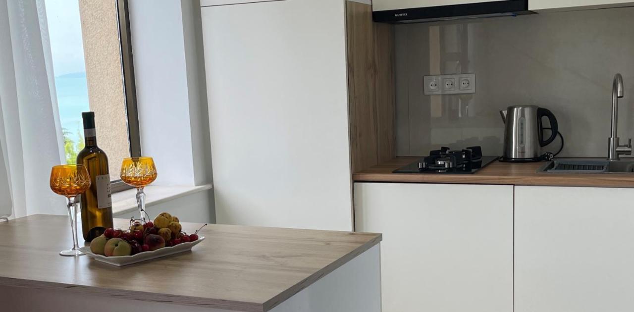 באטומי Apartment 2 Minutes From The Sea מראה חיצוני תמונה