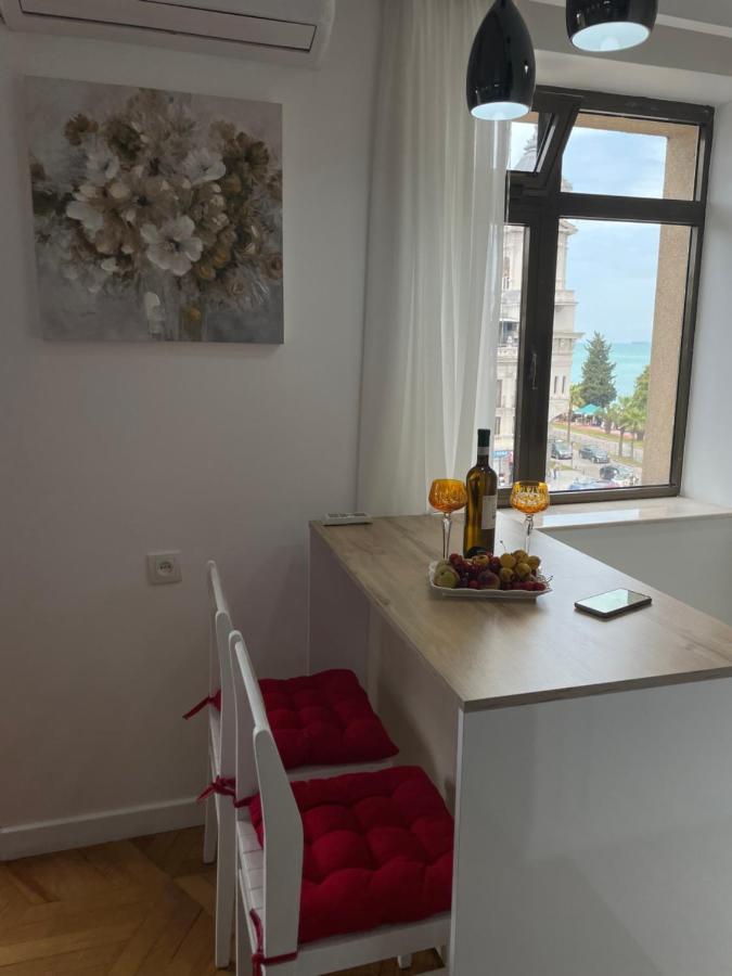 באטומי Apartment 2 Minutes From The Sea מראה חיצוני תמונה
